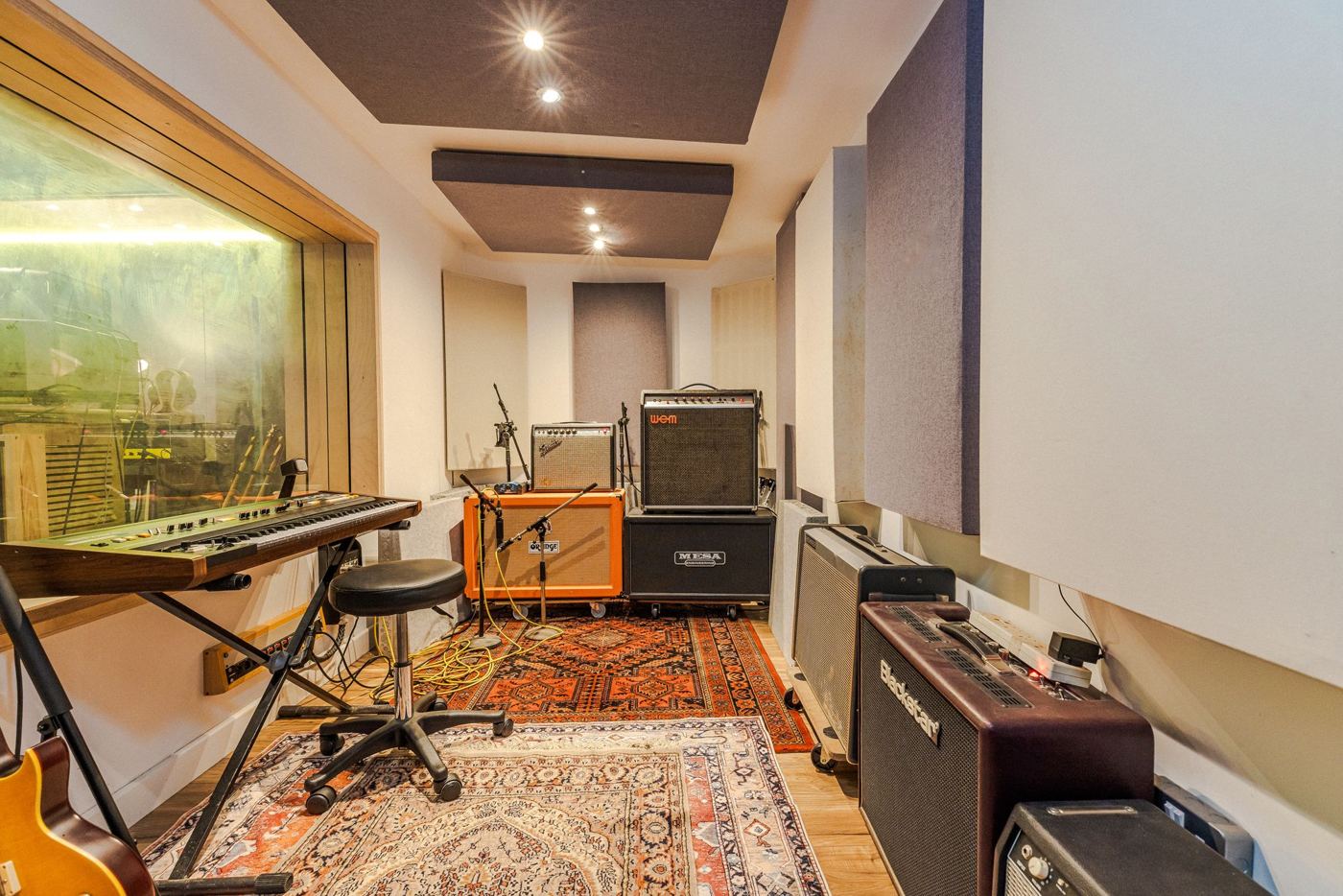Live room