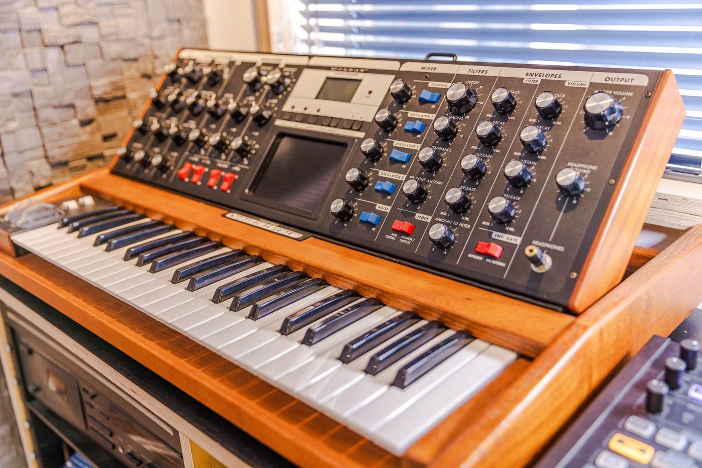 Synthesizer